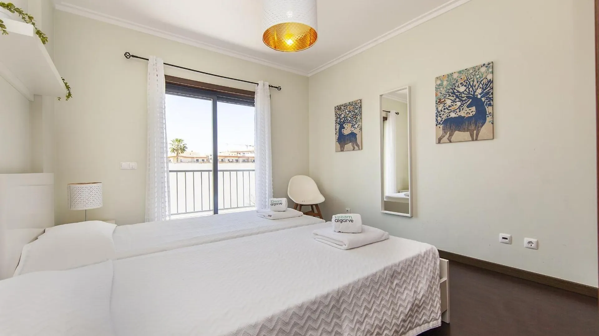 B03 - Luxury 2 Bed Lagos Marina Portugal