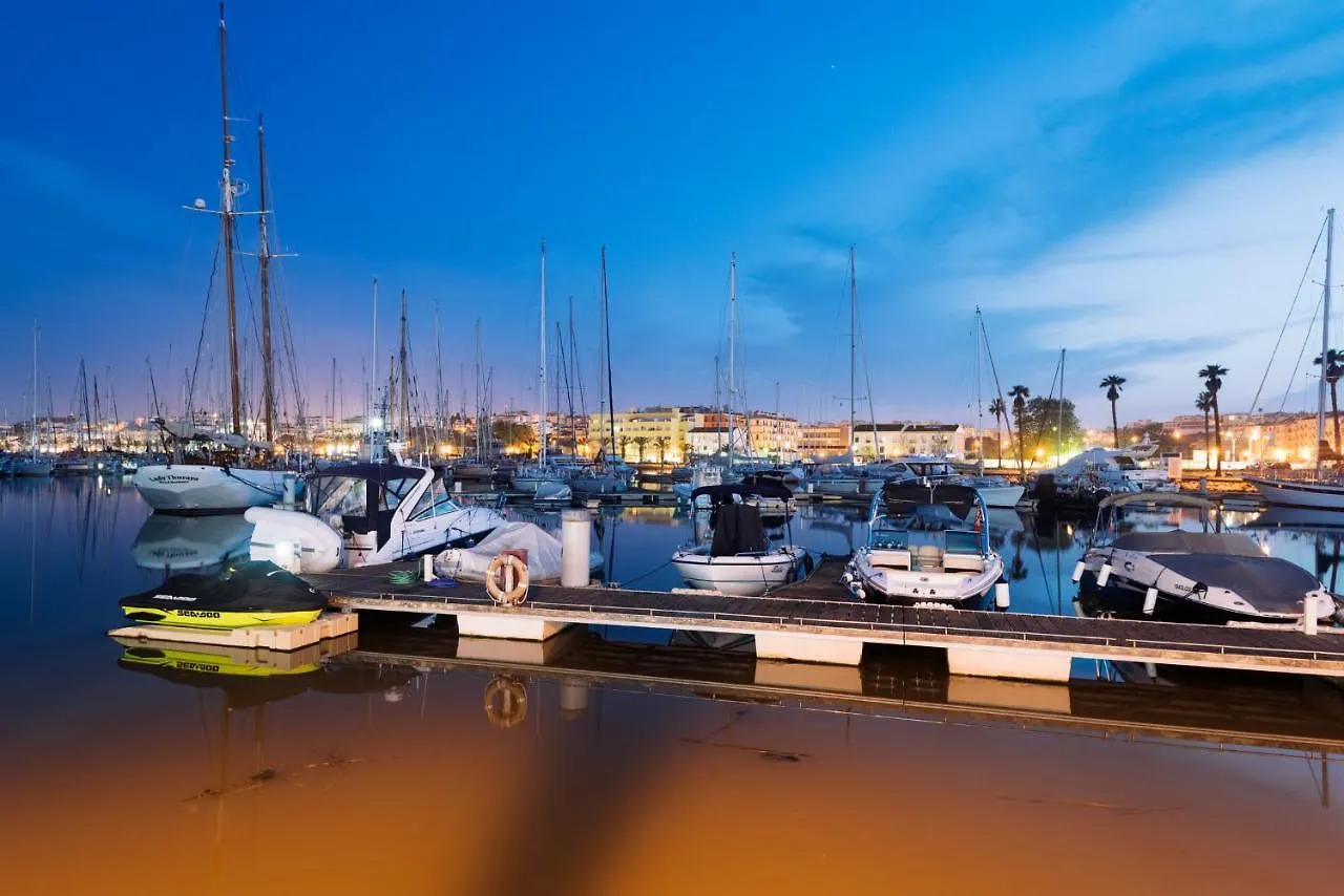 B03 - Luxury 2 Bed Lagos Marina Portugal